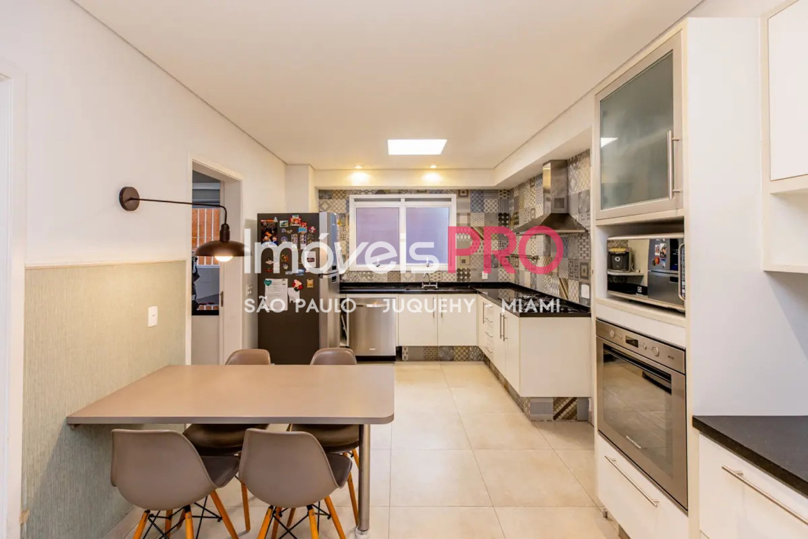 Foto :: https://assets.imoveispro.com.br/thumb/IP38348/apartamento-venda-campo-belo_IP38348_23_1920x1080.jpg?