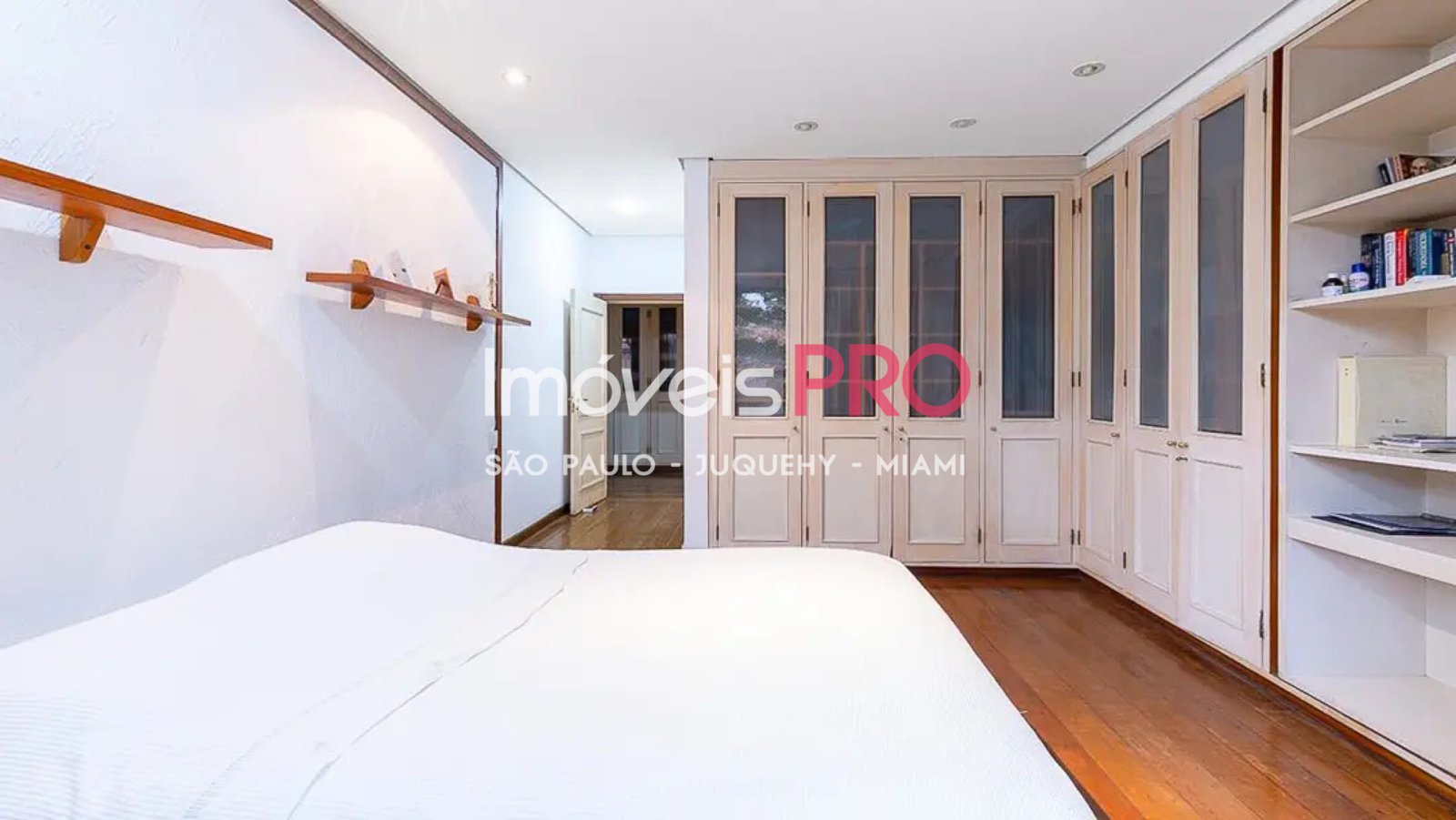 Foto :: https://assets.imoveispro.com.br/thumb/IP38350/apartamento-venda-higienopolis_IP38350_23_1920x1080.jpg?