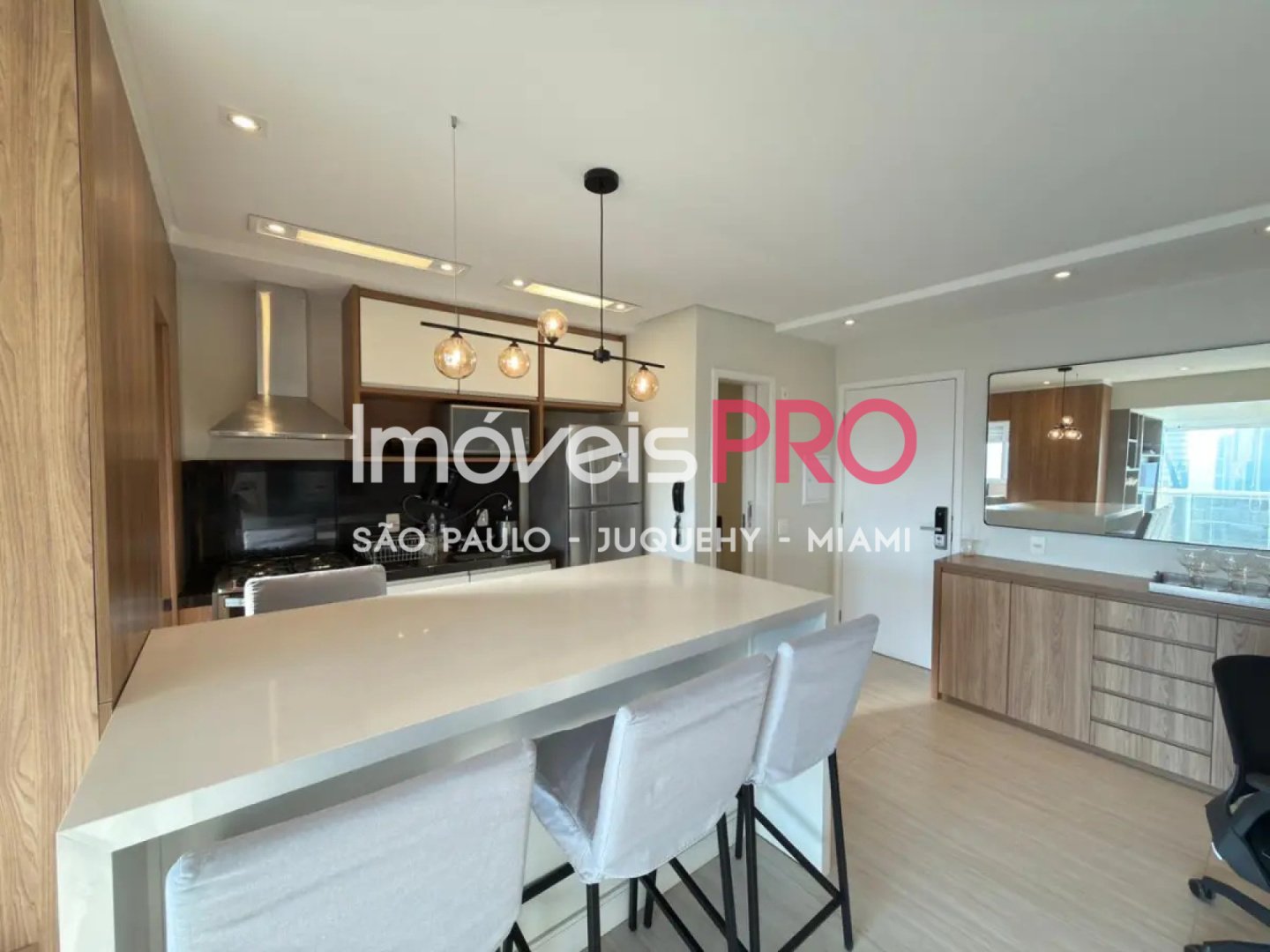 Foto :: https://assets.imoveispro.com.br/thumb/IP38351/apartamento-venda-itaim-bibi_IP38351_11_1920x1080.jpg?