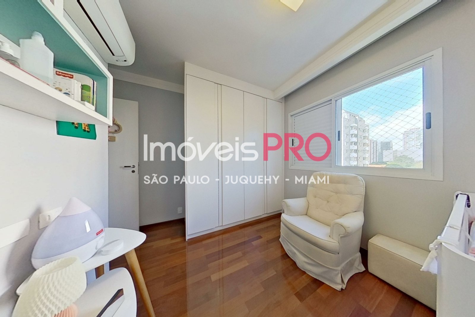 Foto :: IP38352