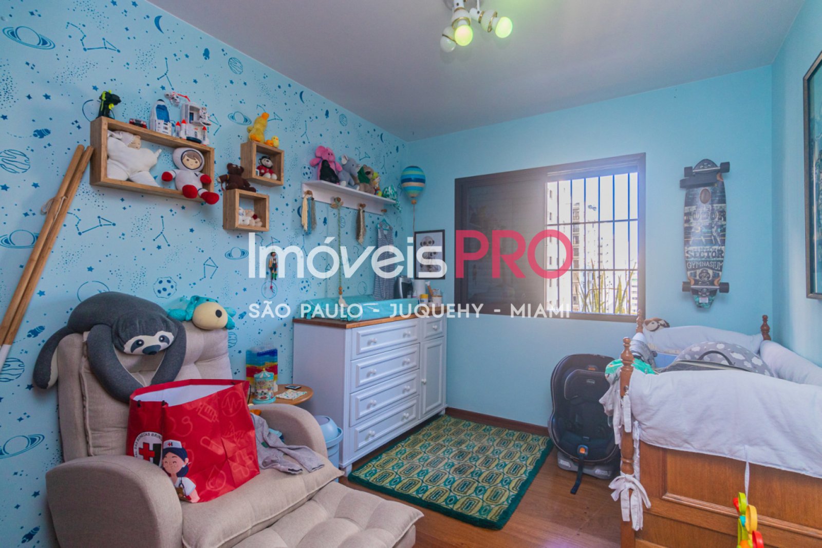 Foto :: IP38354