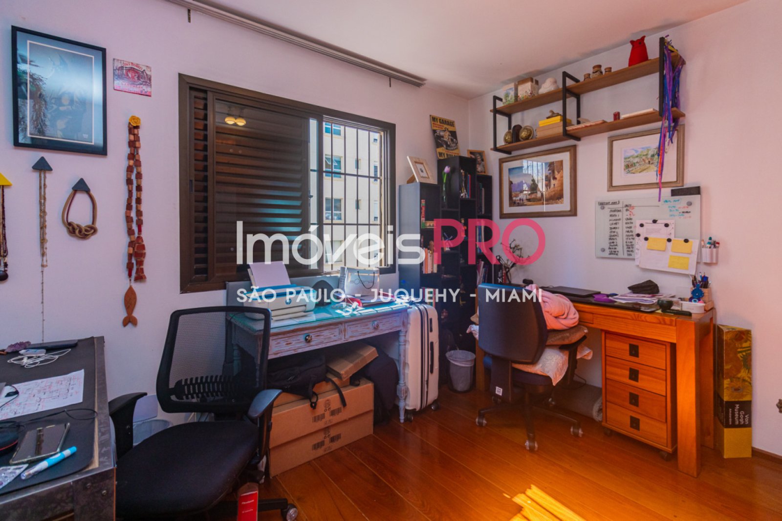 Foto :: IP38354