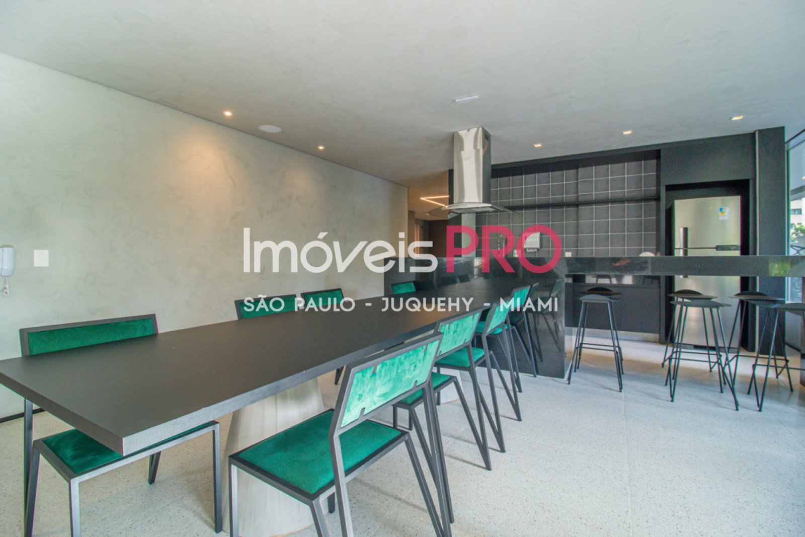 Foto :: https://assets.imoveispro.com.br/thumb/IP38356/apartamento-venda-moema-indios_IP38356_29_1920x1080.jpg?