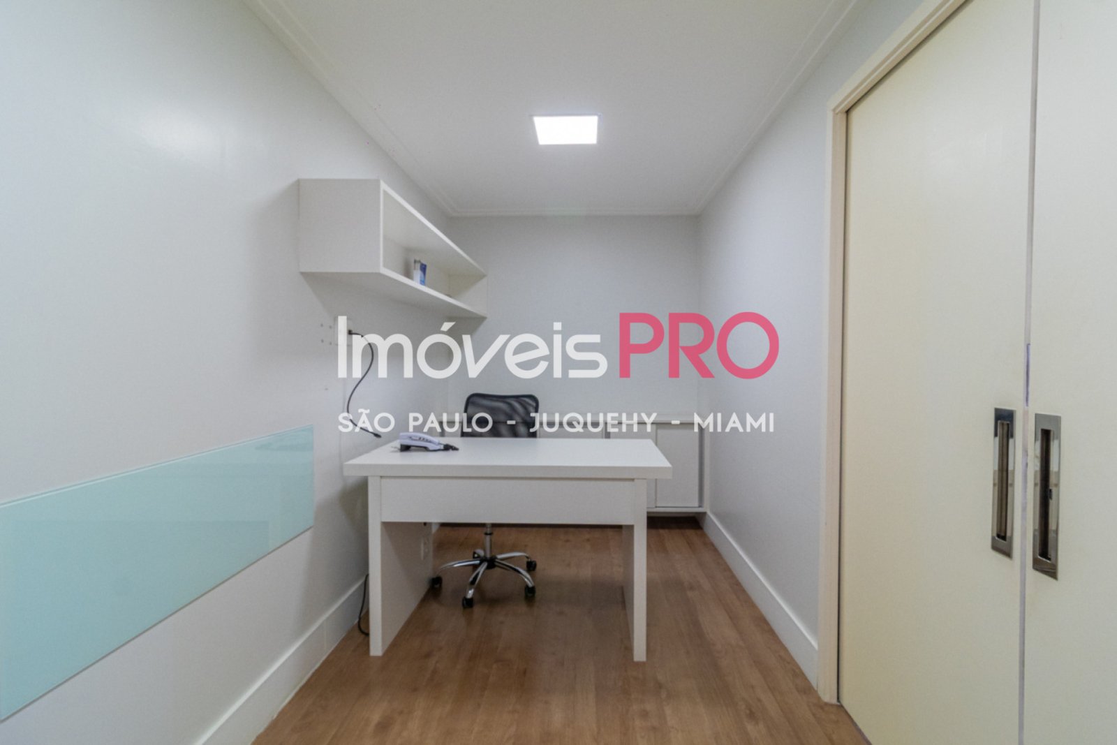 Foto :: https://assets.imoveispro.com.br/thumb/IP38359/conj-comercial-venda-jardim-paulistano_IP38359_11_1920x1080.jpg?