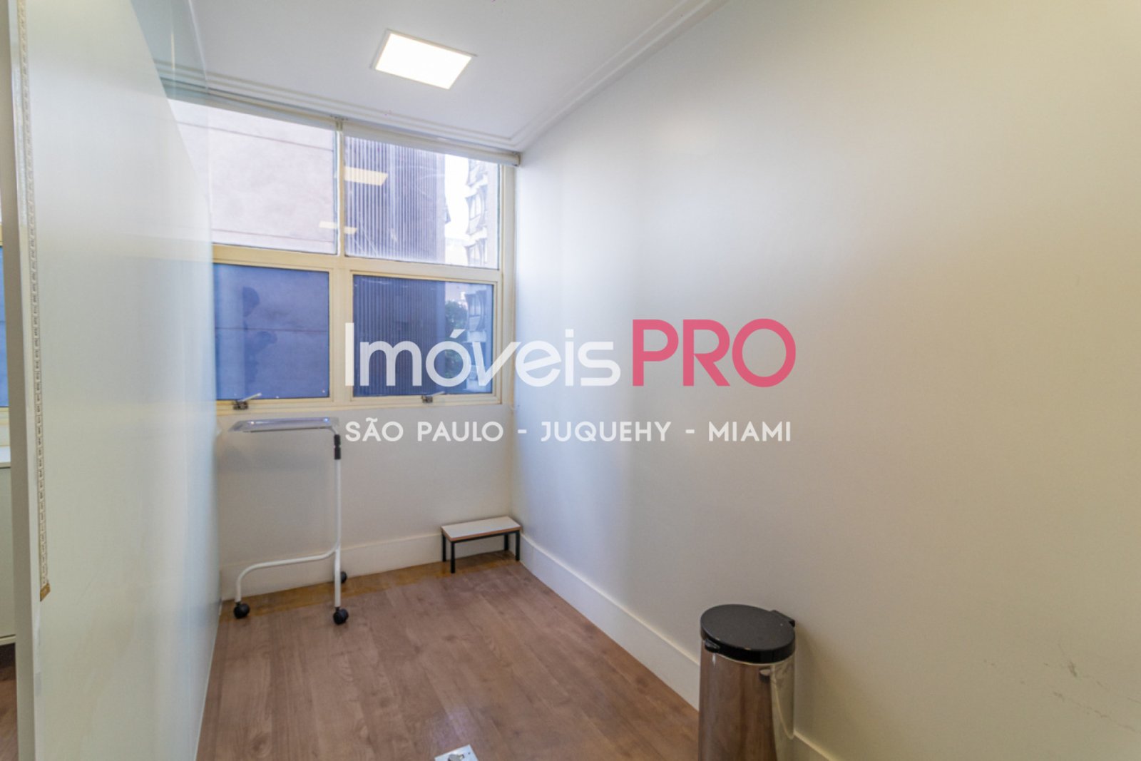 Foto :: https://assets.imoveispro.com.br/thumb/IP38359/conj-comercial-venda-jardim-paulistano_IP38359_23_1920x1080.jpg?
