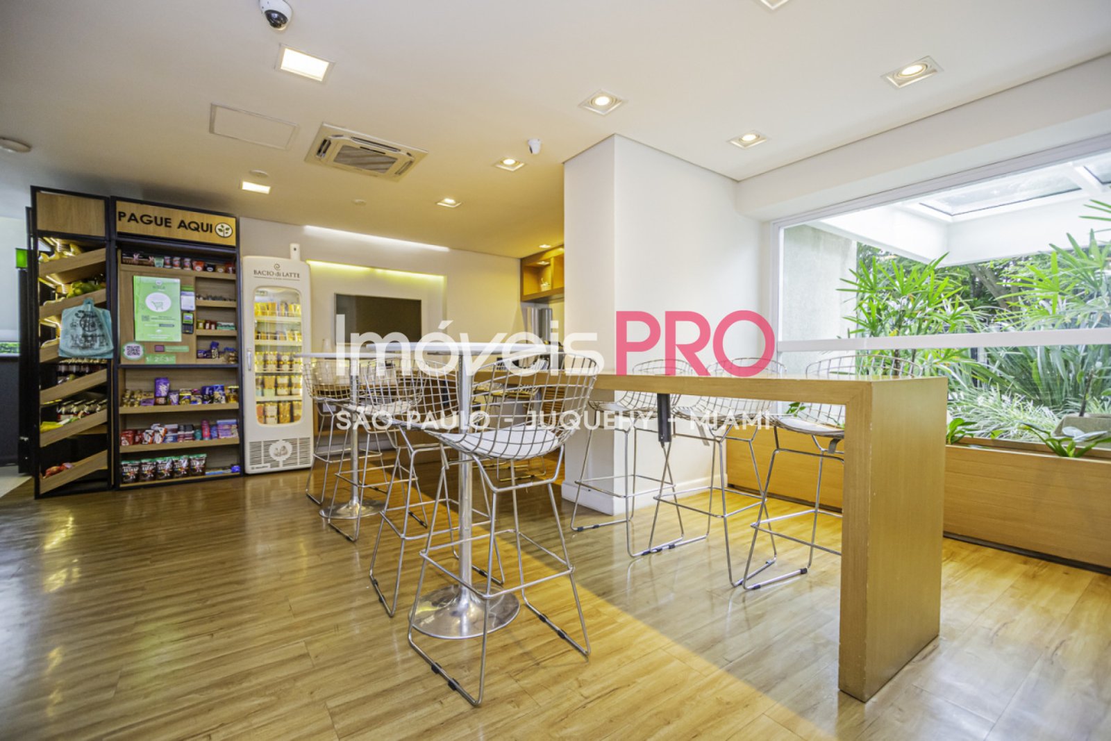 Foto :: IP38360