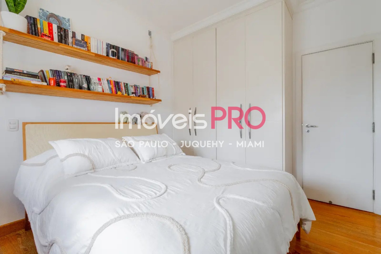 Foto :: https://assets.imoveispro.com.br/thumb/IP38361/apartamento-venda-perdizes_IP38361_17_1920x1080.jpg?