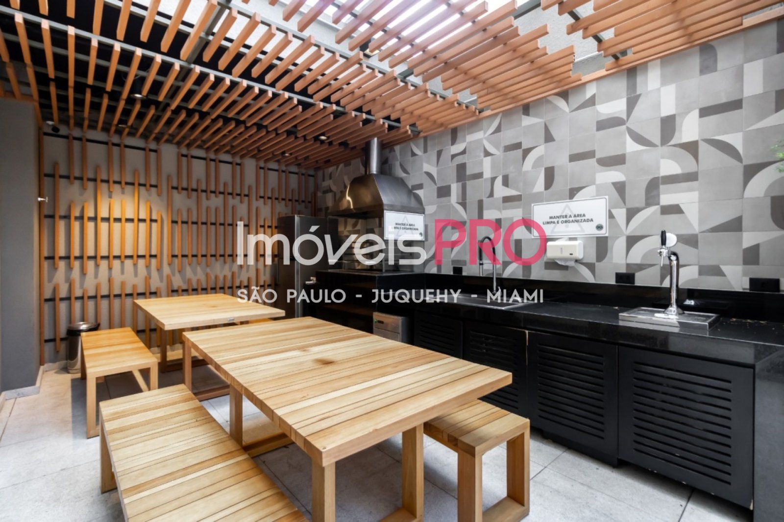 Foto :: IP38365