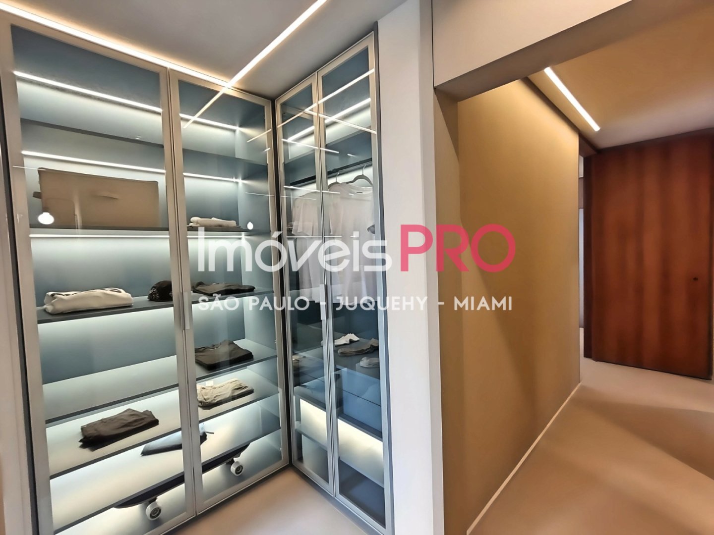 Foto :: https://assets.imoveispro.com.br/thumb/IP38367/apartamento-venda-moema_IP38367_11_1920x1080.jpg?