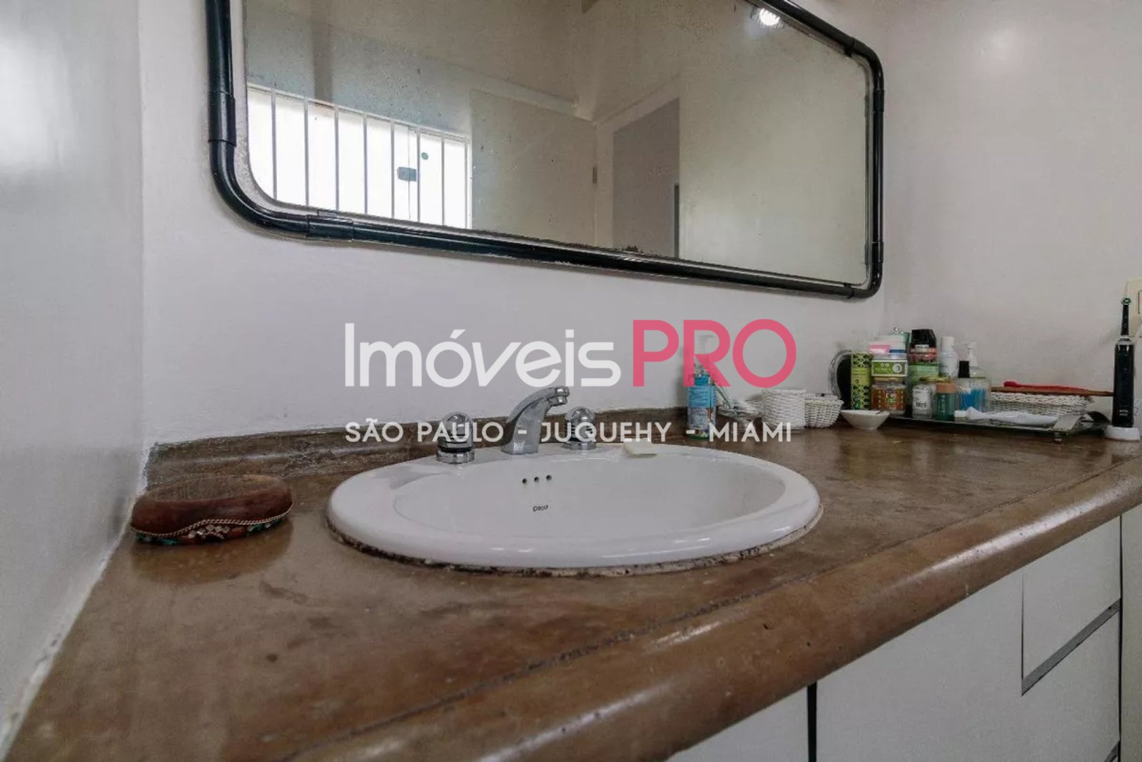 Foto :: https://assets.imoveispro.com.br/thumb/IP38368/casa-venda-jardim-panorama_IP38368_17_1920x1080.jpg?