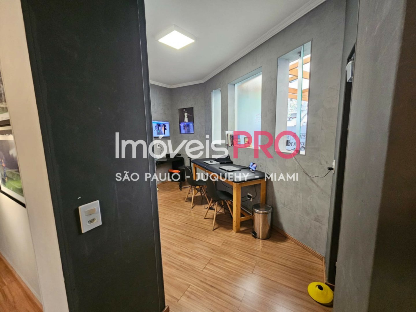 Foto :: https://assets.imoveispro.com.br/thumb/IP38371/sobrado-venda-jardim-paulista_IP38371_17_1920x1080.jpg?