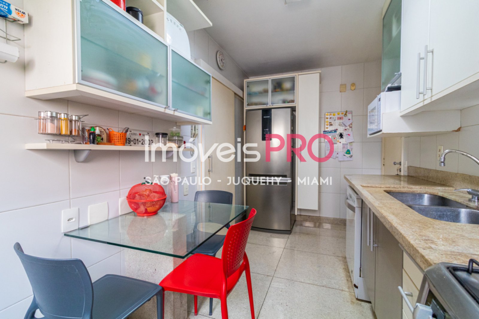 Foto :: IP38379