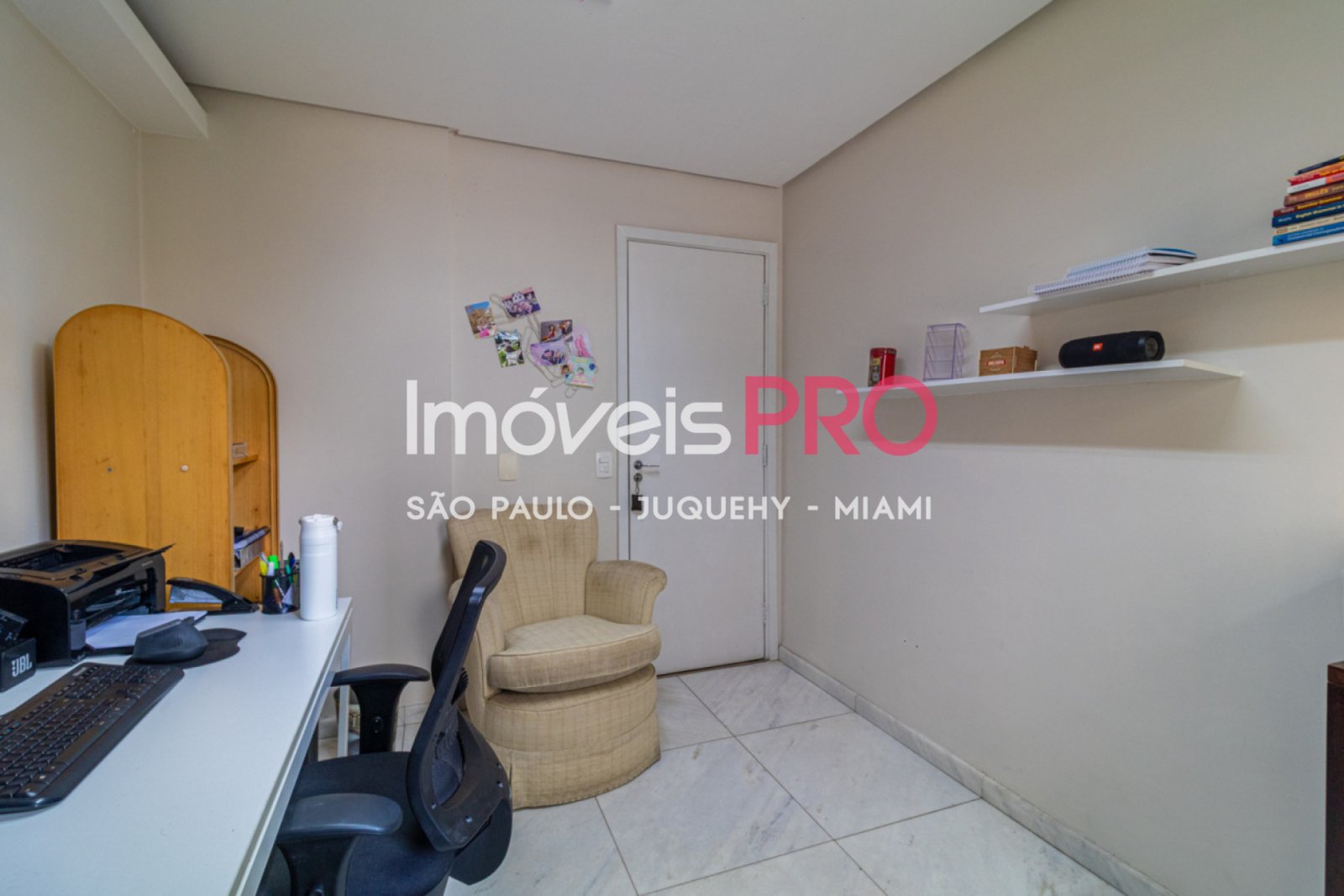 Foto :: IP38379
