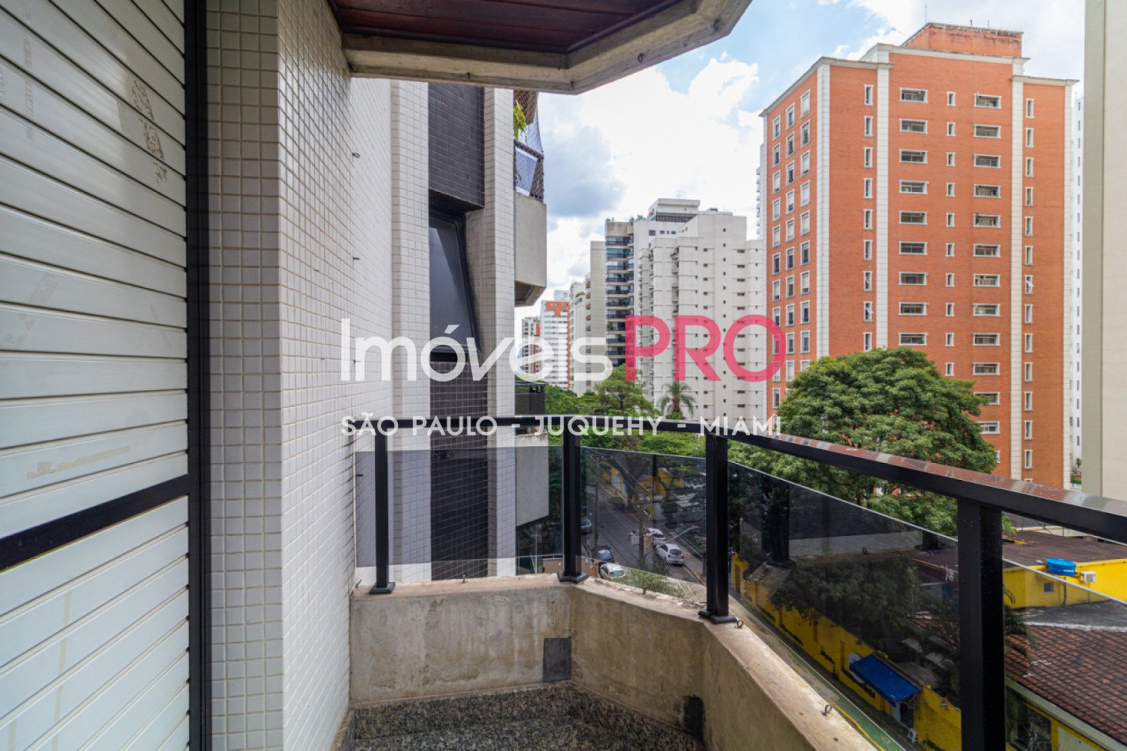Foto :: IP38379