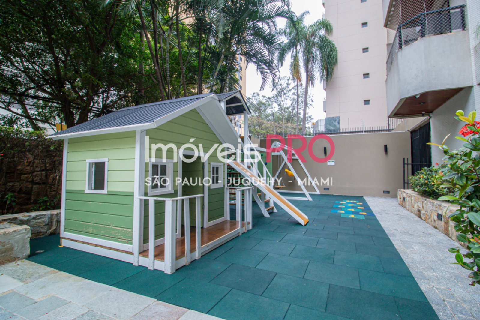 Foto :: IP38379