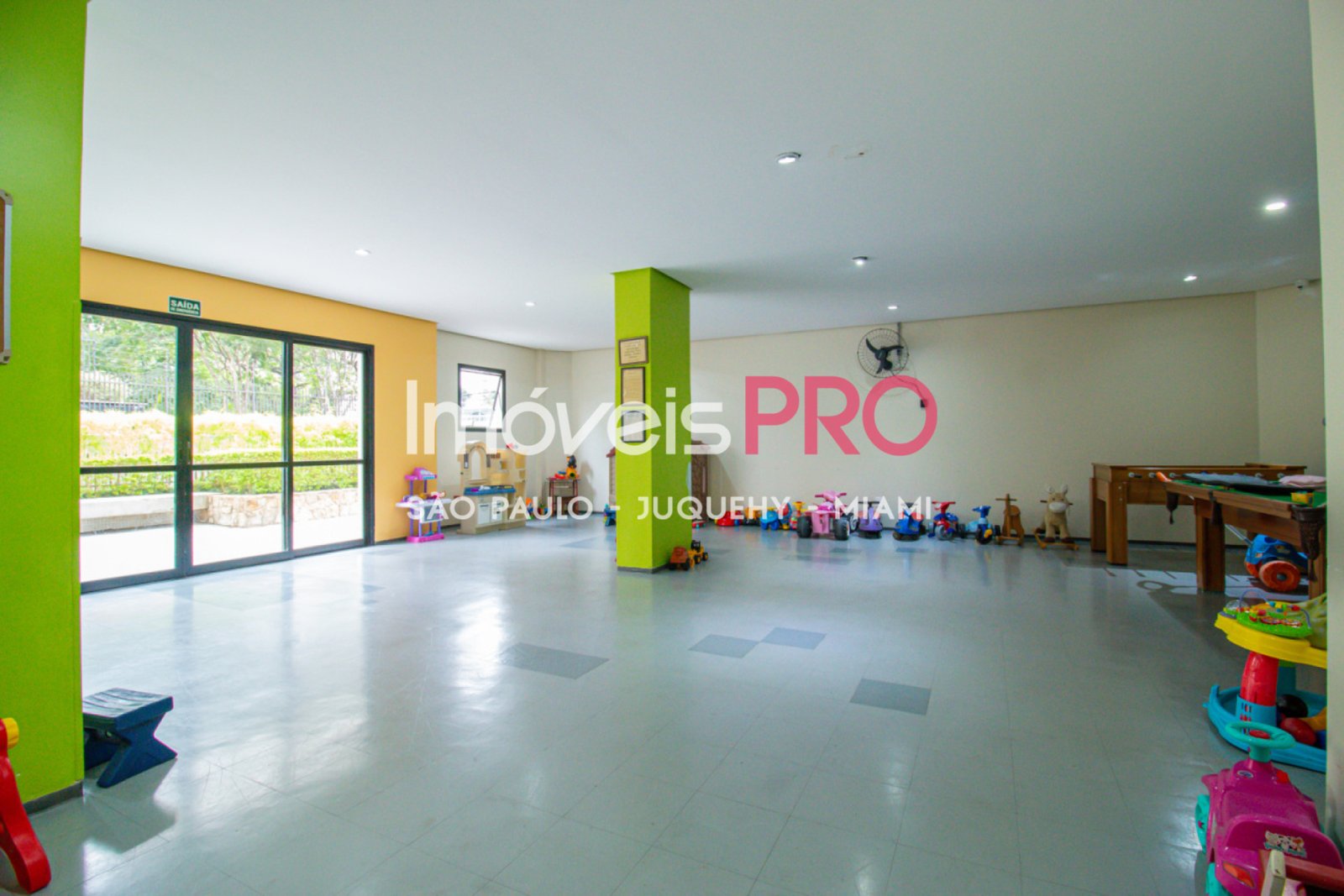 Foto :: IP38379