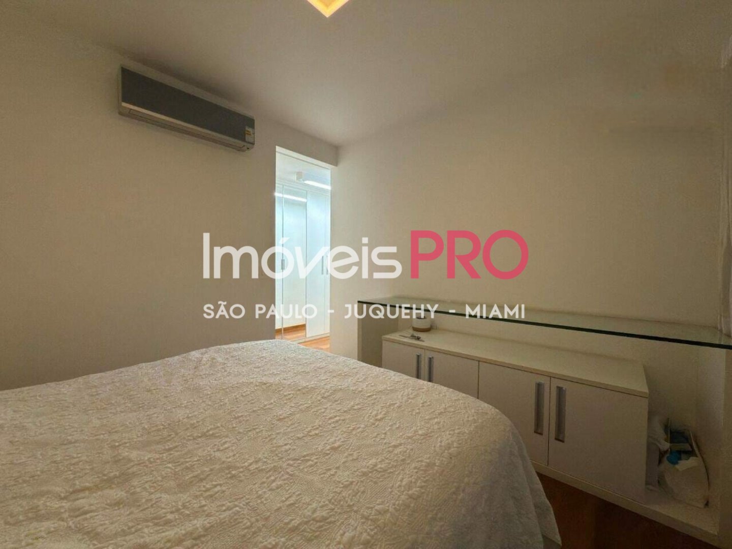 Foto :: https://assets.imoveispro.com.br/thumb/IP38382/apartamento-venda-campo-belo_IP38382_23_1920x1080.jpg?