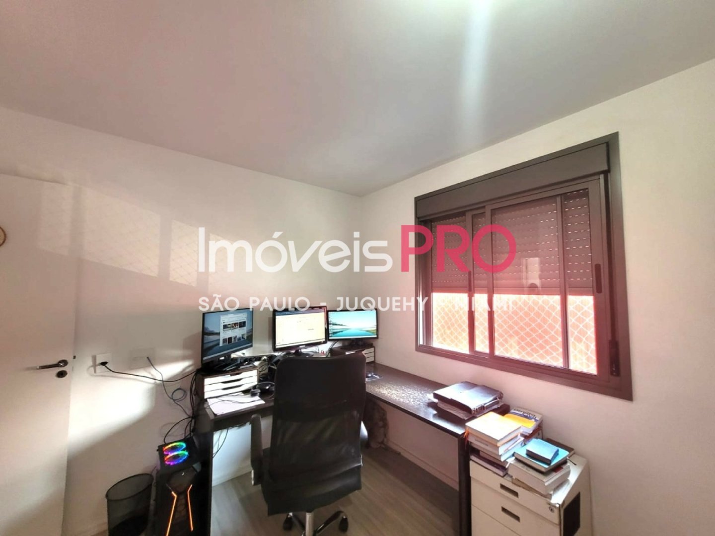 Foto :: IP38402