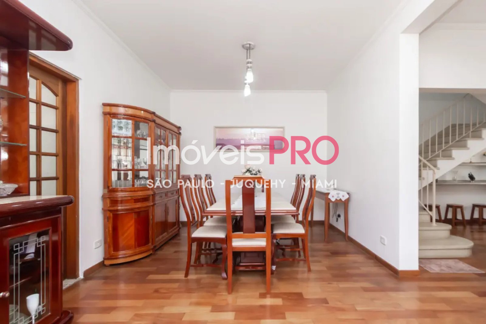 Foto :: https://assets.imoveispro.com.br/thumb/IP38413/sobrado-venda-planalto-paulista_IP38413_17_1920x1080.jpg?