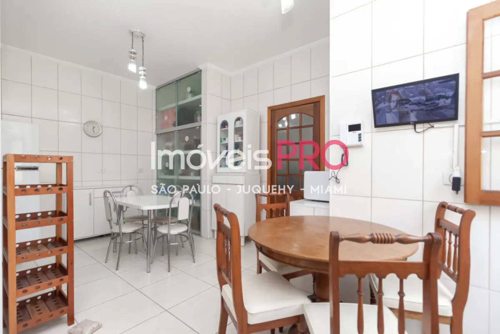 Foto :: https://assets.imoveispro.com.br/thumb/IP38413/sobrado-venda-planalto-paulista_IP38413_23_1920x1080.jpg?