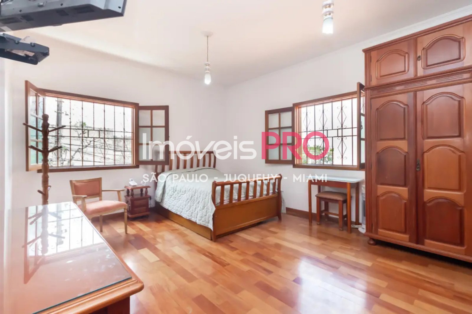 Foto :: https://assets.imoveispro.com.br/thumb/IP38413/sobrado-venda-planalto-paulista_IP38413_41_1920x1080.jpg?