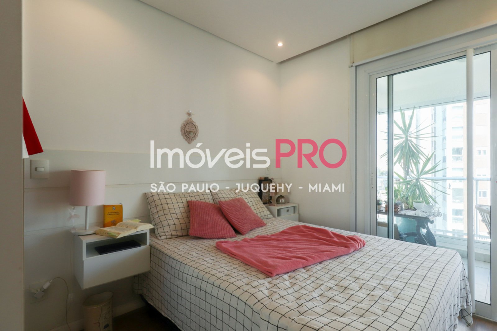 Foto :: IP38416