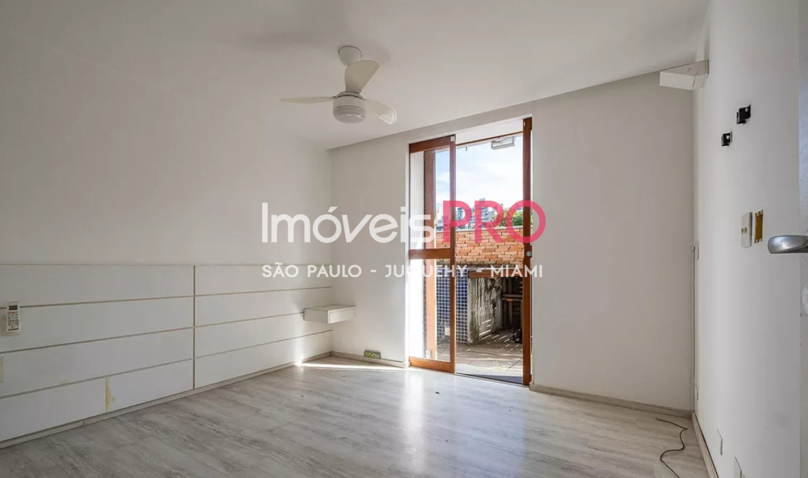 Foto :: https://assets.imoveispro.com.br/thumb/IP38418/casa-venda-vila-madalena_IP38418_11_1920x1080.jpg?