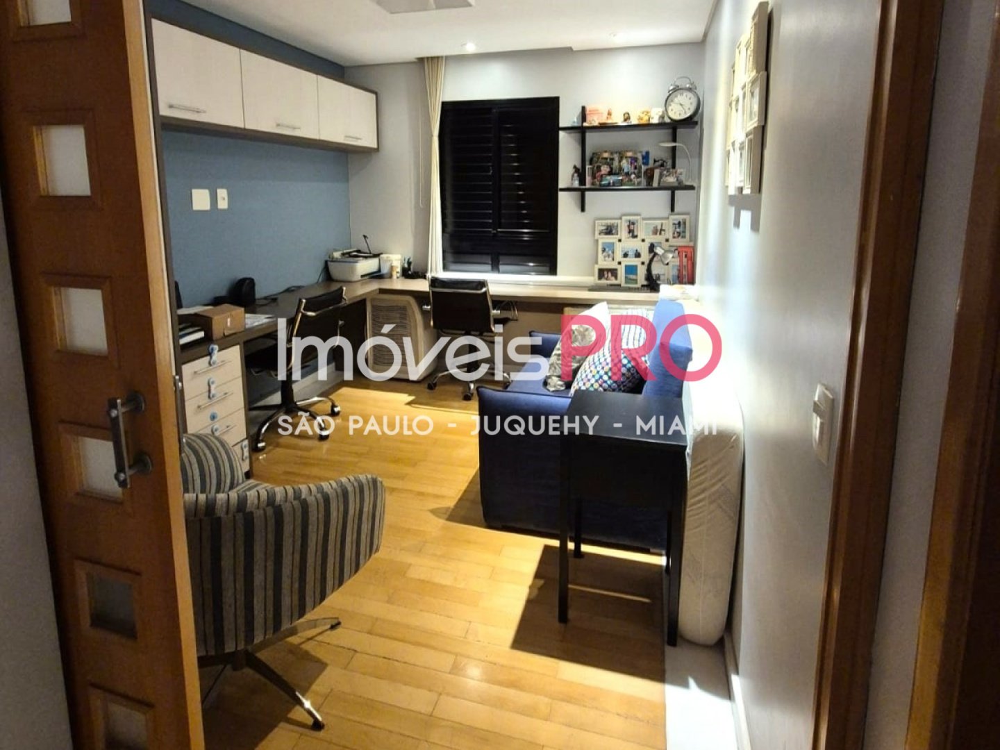 Foto :: IP38424