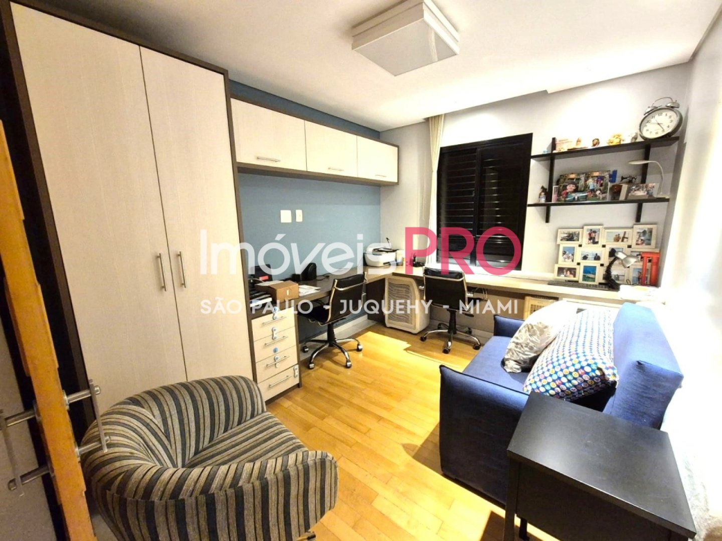 Foto :: IP38424