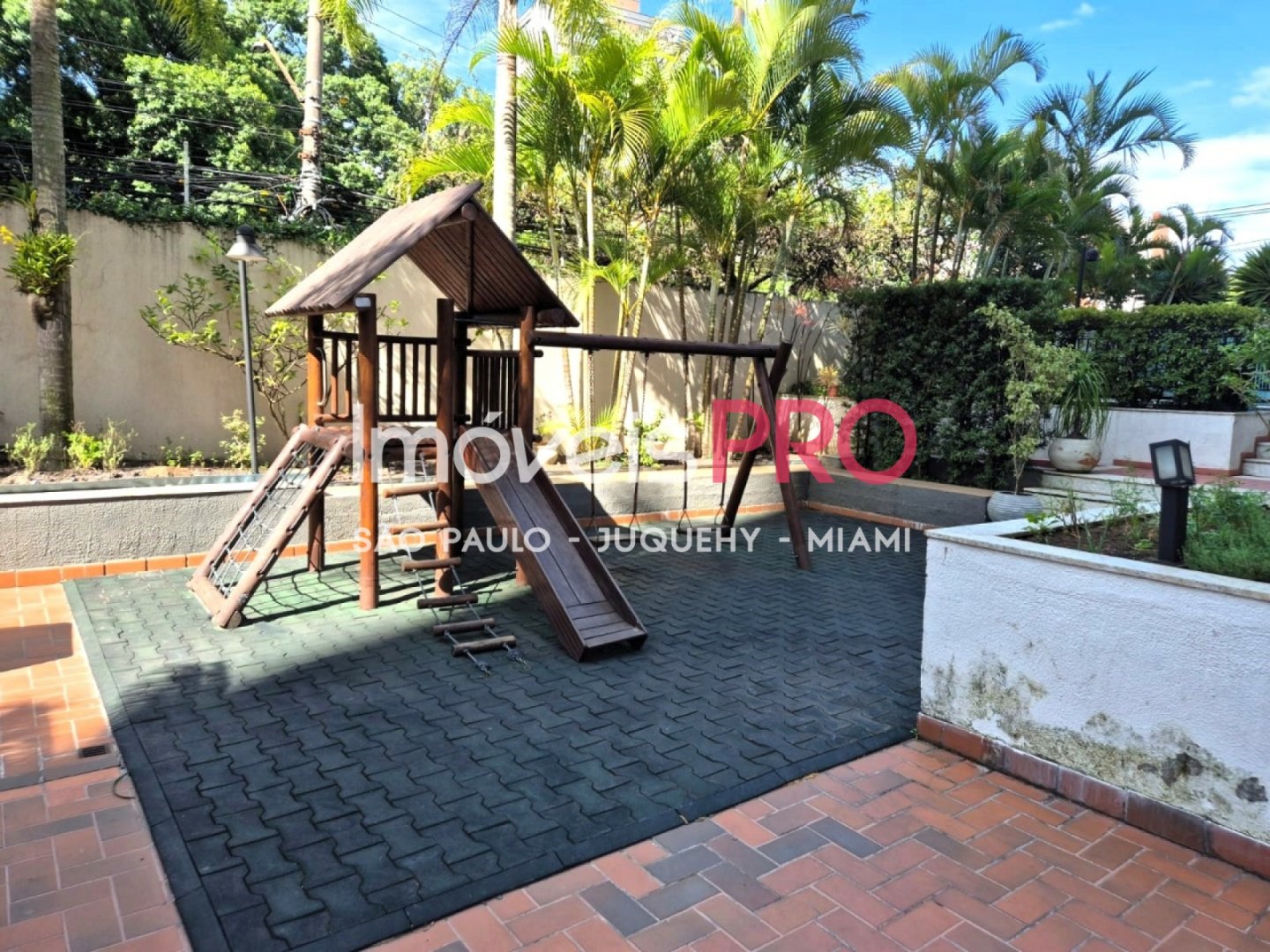 Foto :: IP38424