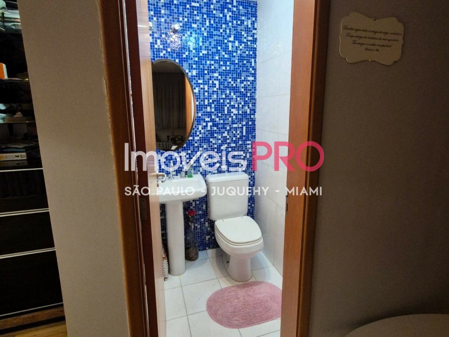 Foto :: IP38424