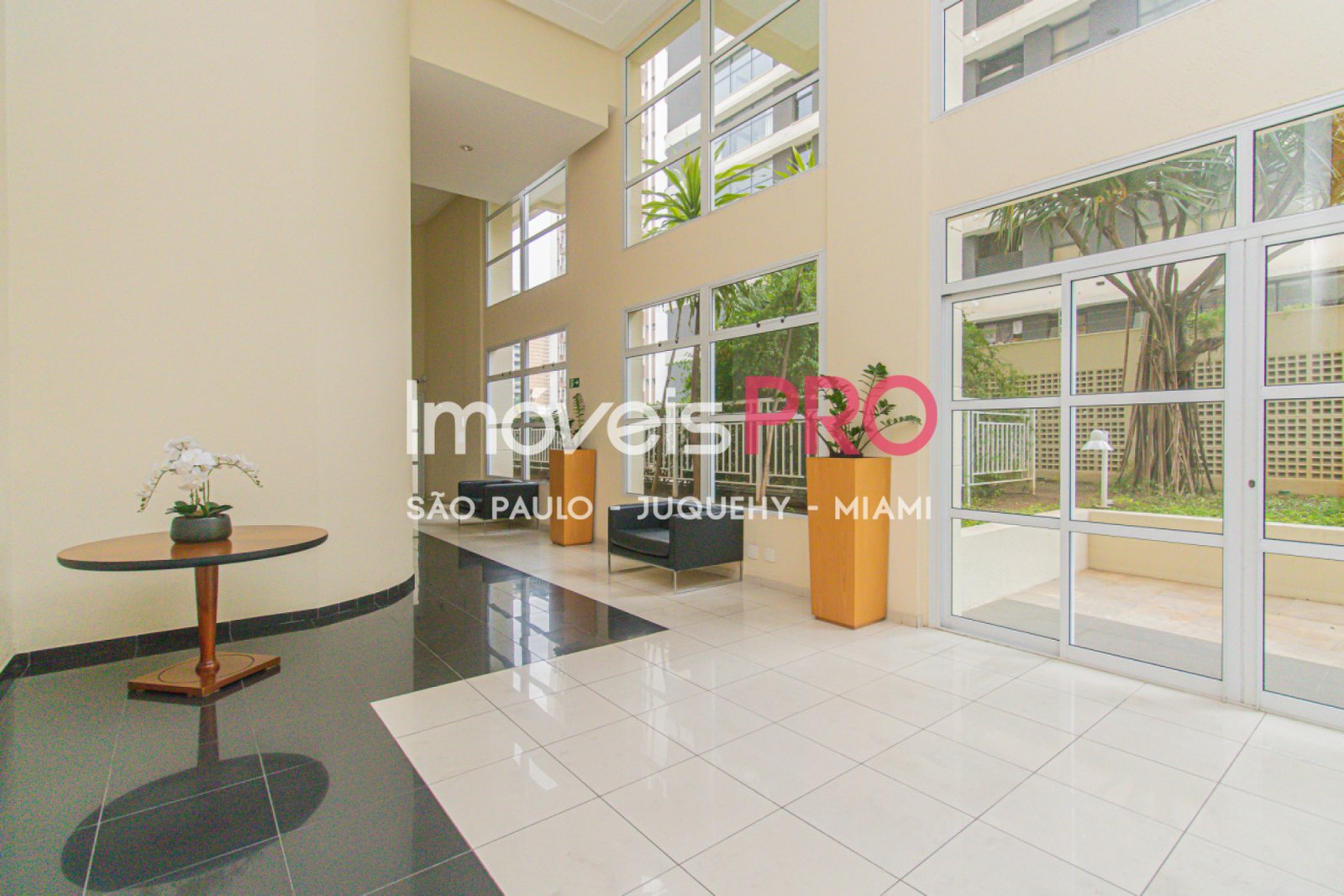 Foto :: IP38429
