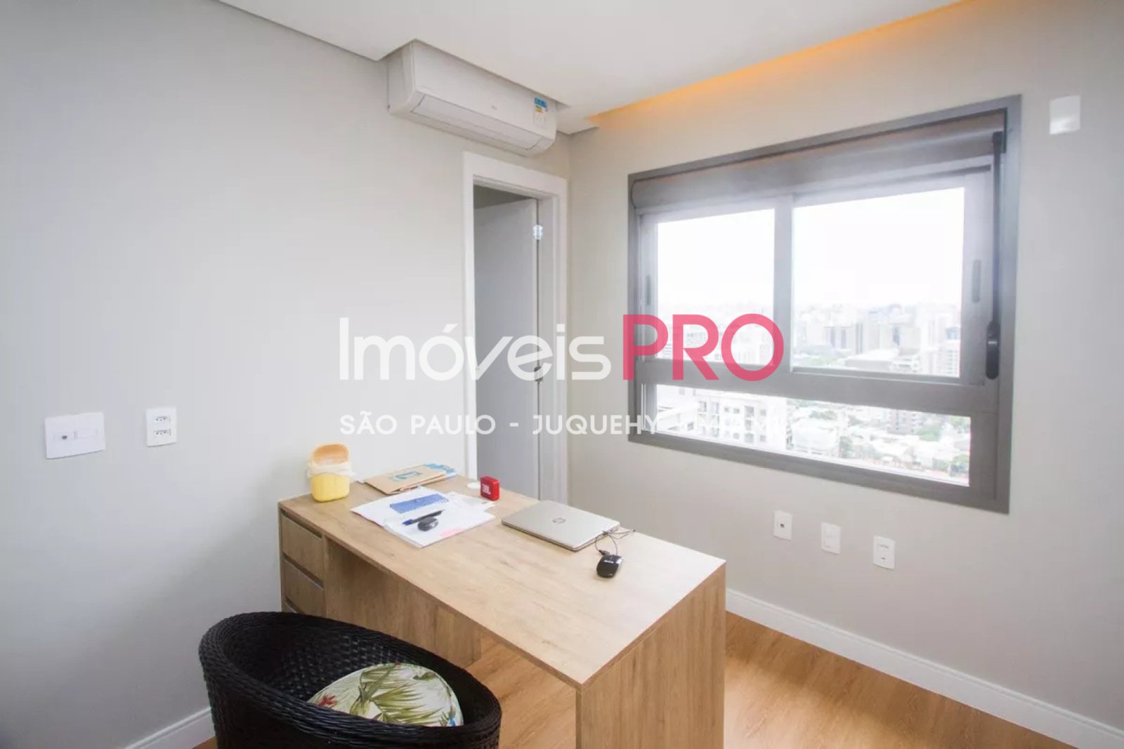 Foto :: https://assets.imoveispro.com.br/thumb/IP38431/apartamento-venda-campo-belo_IP38431_17_1920x1080.jpg?