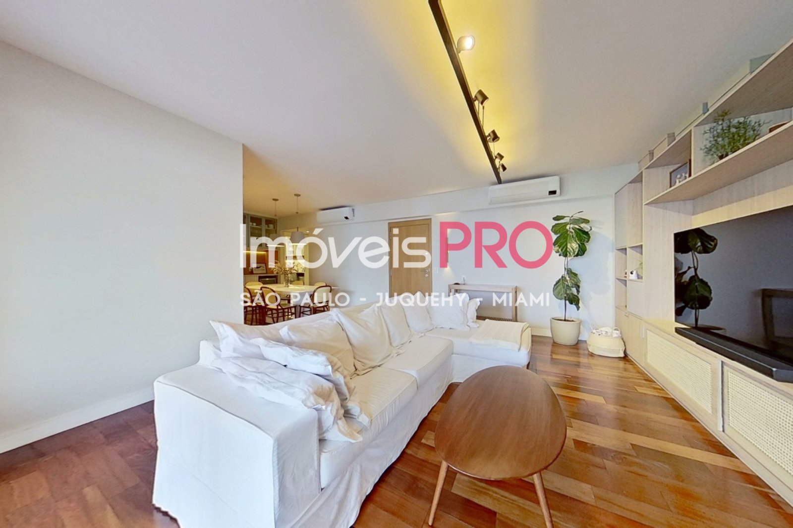 Foto :: IP38441