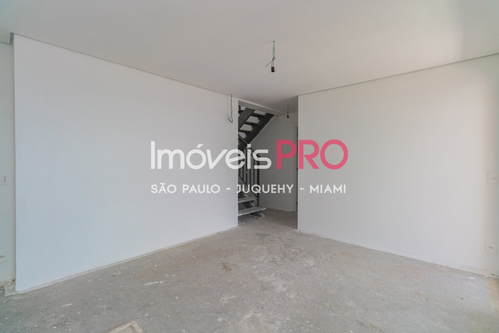 Foto :: https://assets.imoveispro.com.br/thumb/IP38446/cobertura-duplex-venda-ipiranga_IP38446_17_1920x1080.jpg?