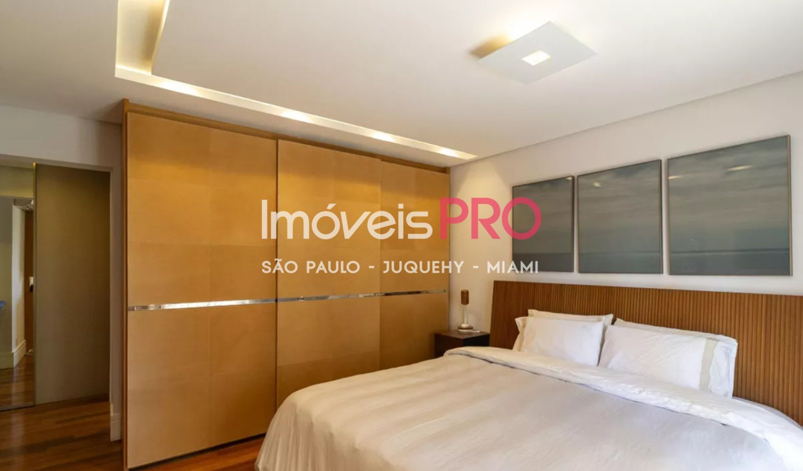 Foto :: IP38449