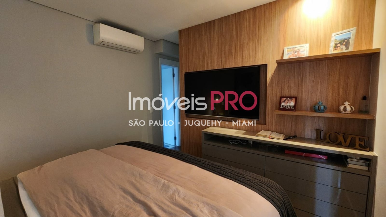 Foto :: IP38455
