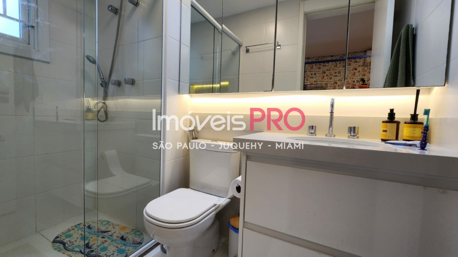 Foto :: IP38455