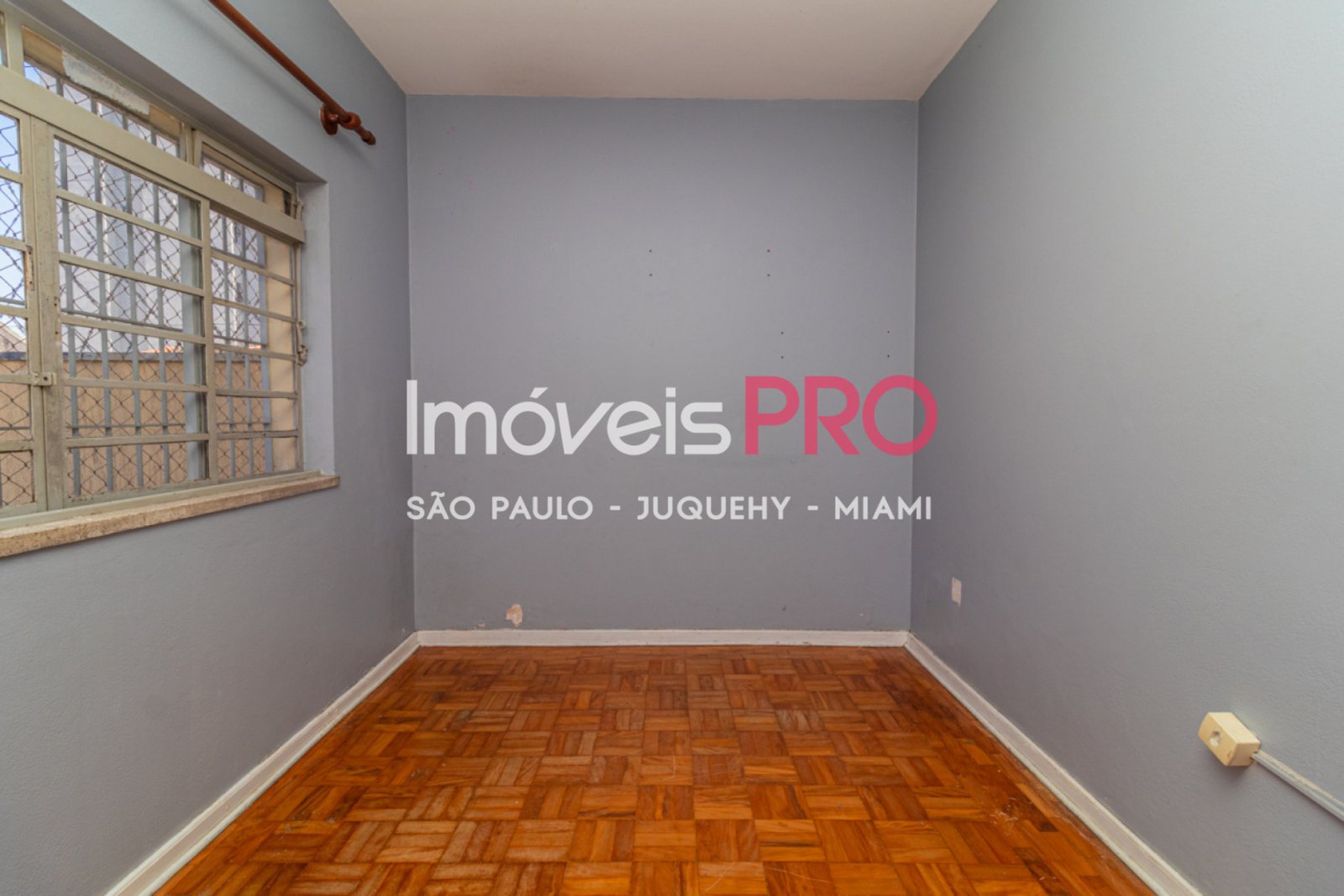 Foto :: https://assets.imoveispro.com.br/thumb/IP38456/casa-venda-planalto-paulista_IP38456_23_1920x1080.jpg?