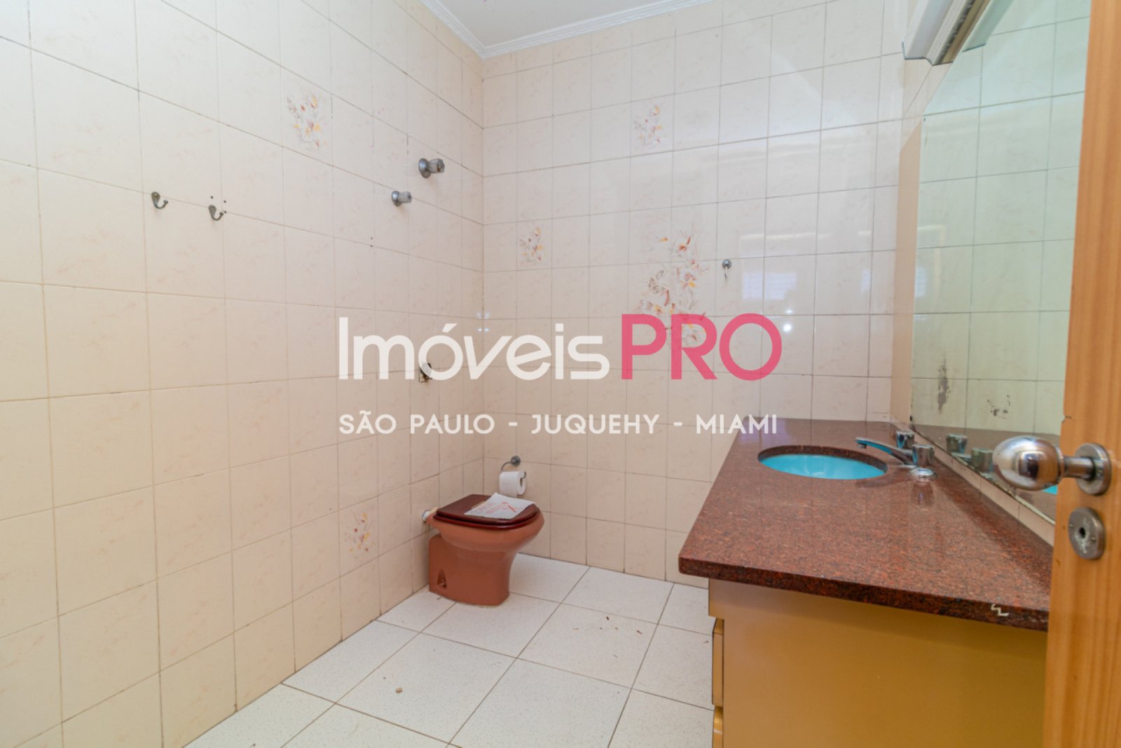 Foto :: https://assets.imoveispro.com.br/thumb/IP38456/casa-venda-planalto-paulista_IP38456_35_1920x1080.jpg?