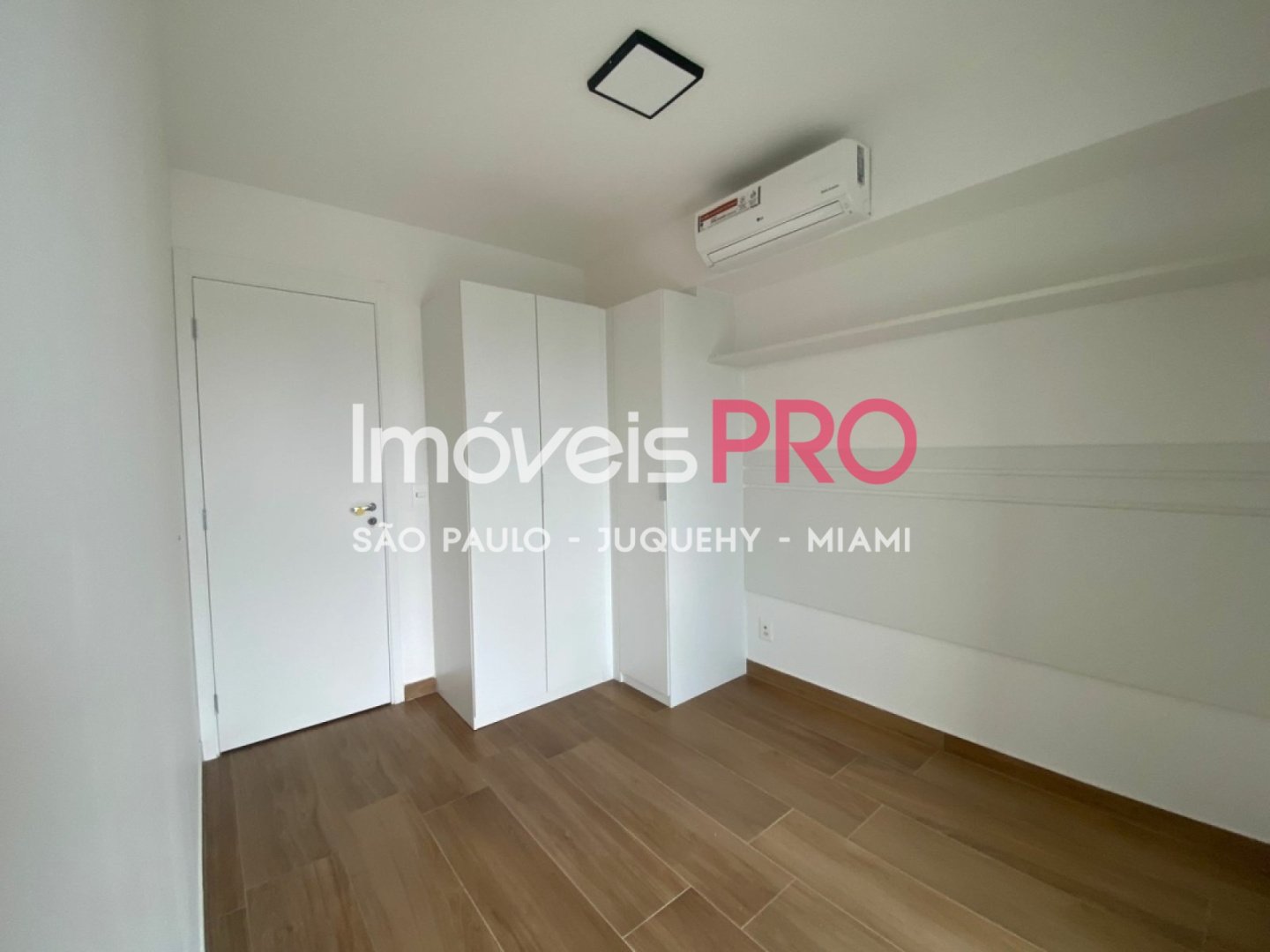 Foto :: IP38461