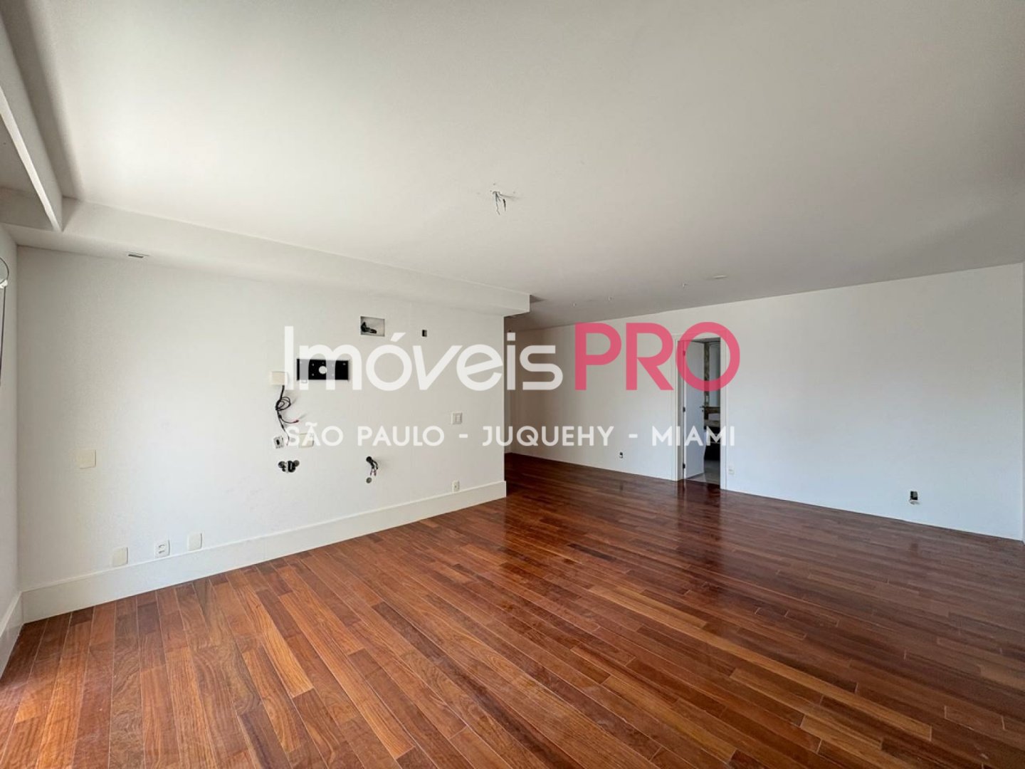 Foto :: https://assets.imoveispro.com.br/thumb/IP38471/apartamento-venda-moema-passaros_IP38471_23_1920x1080.jpg?1774722272