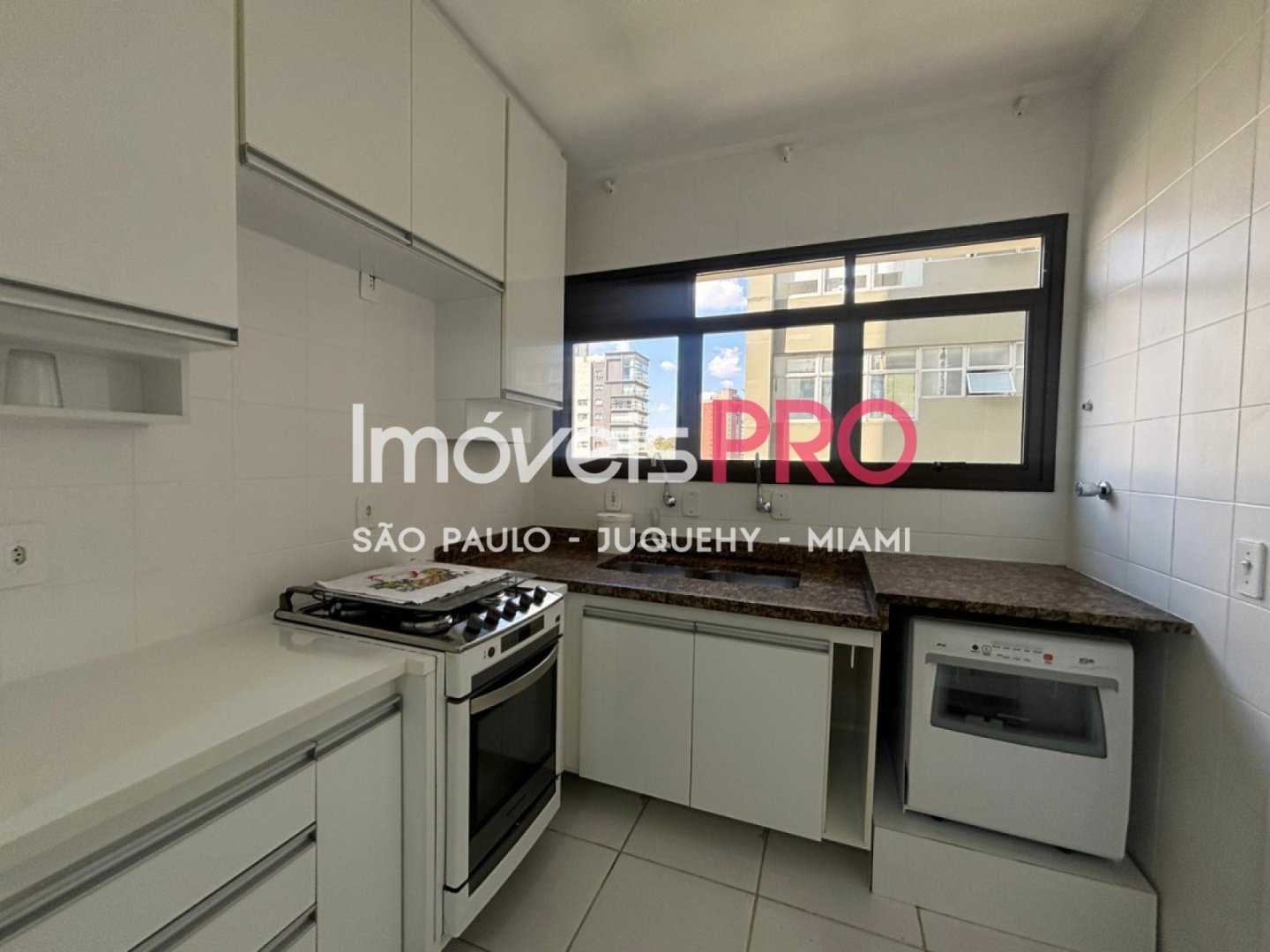 Foto :: https://assets.imoveispro.com.br/thumb/IP38473/apartamento-aluguel-vila-nova-conceicao_IP38473_29_1920x1080.jpg?