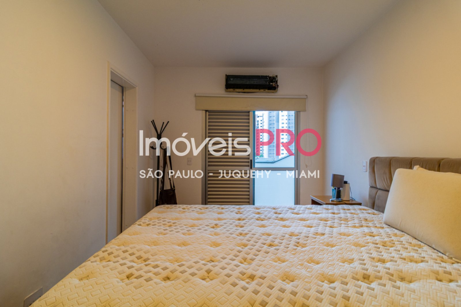 Foto :: IP38478