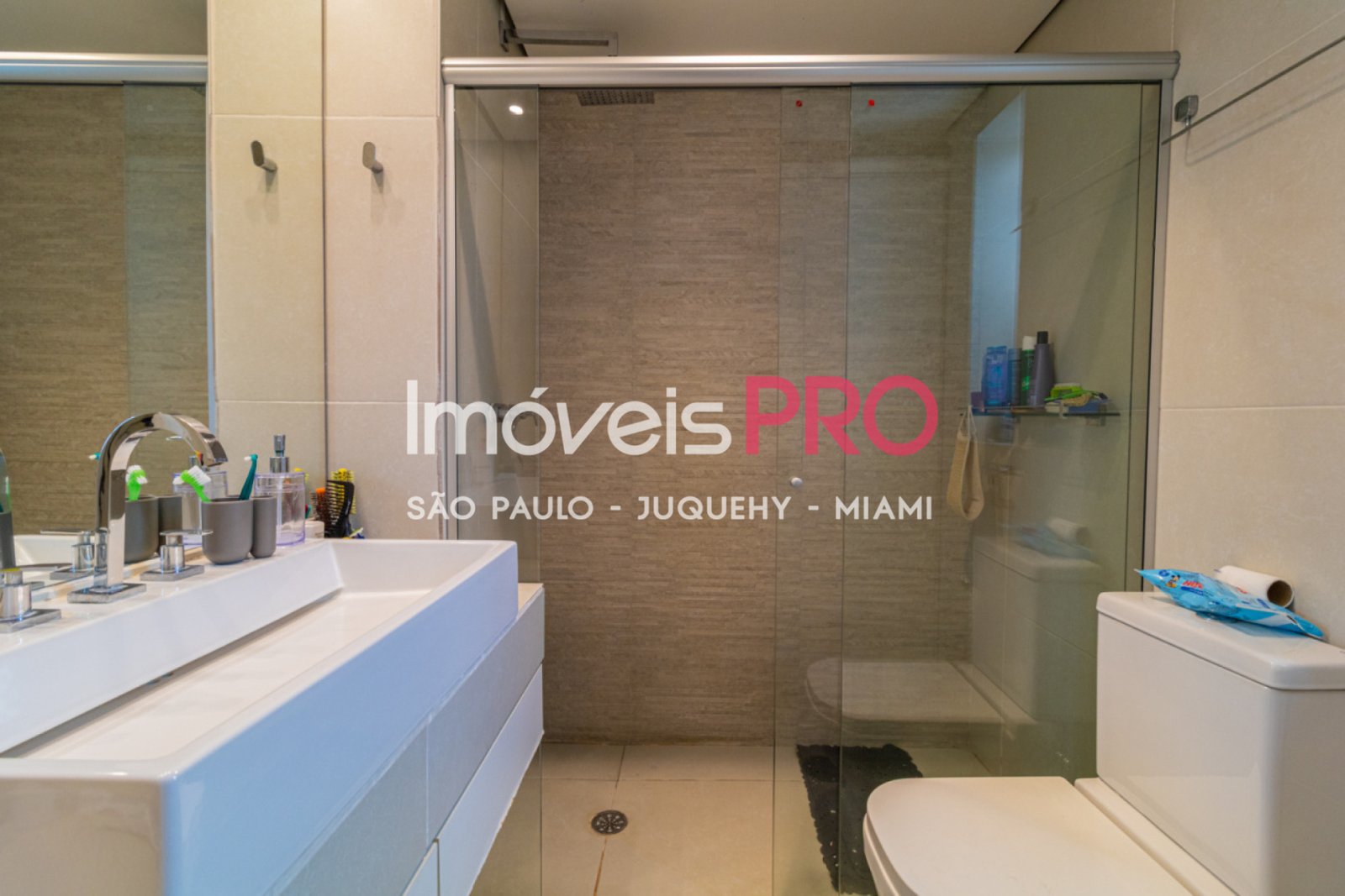 Foto :: IP38478