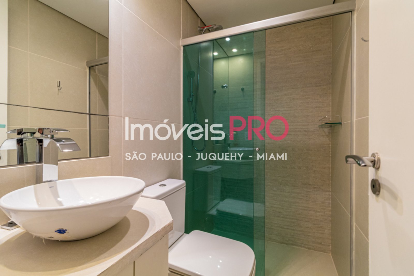 Foto :: https://assets.imoveispro.com.br/thumb/IP38478/apartamento-venda-moema_IP38478_35_1920x1080.jpg?
