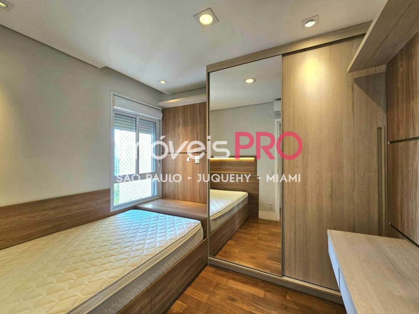 Foto :: https://assets.imoveispro.com.br/thumb/IP38485/apartamento-venda-mirandopolis_IP38485_17_1920x1080.jpg?