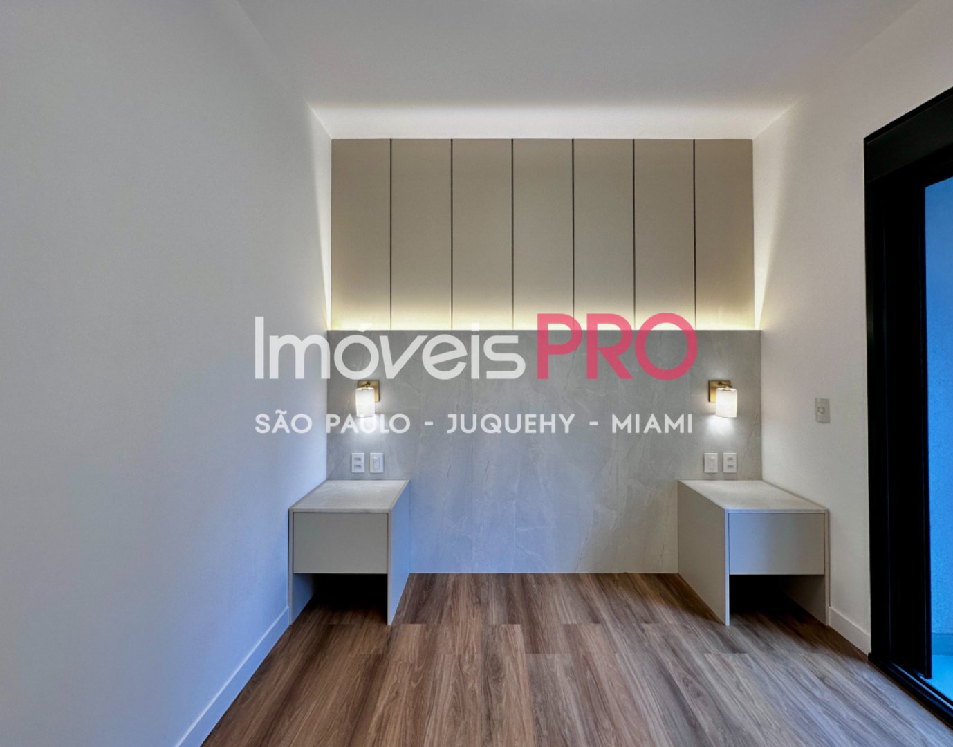 Foto :: IP38495