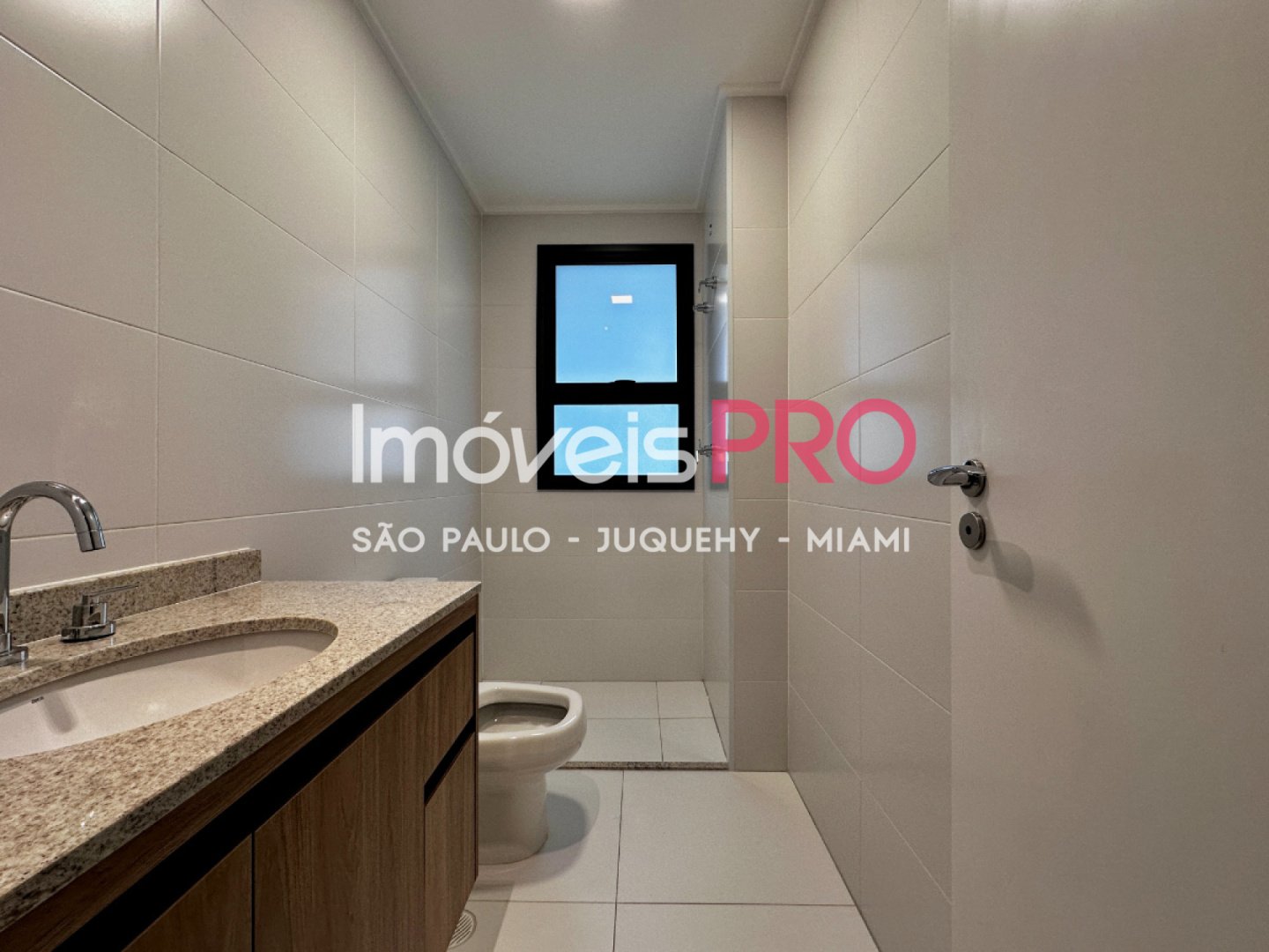 Foto :: IP38495