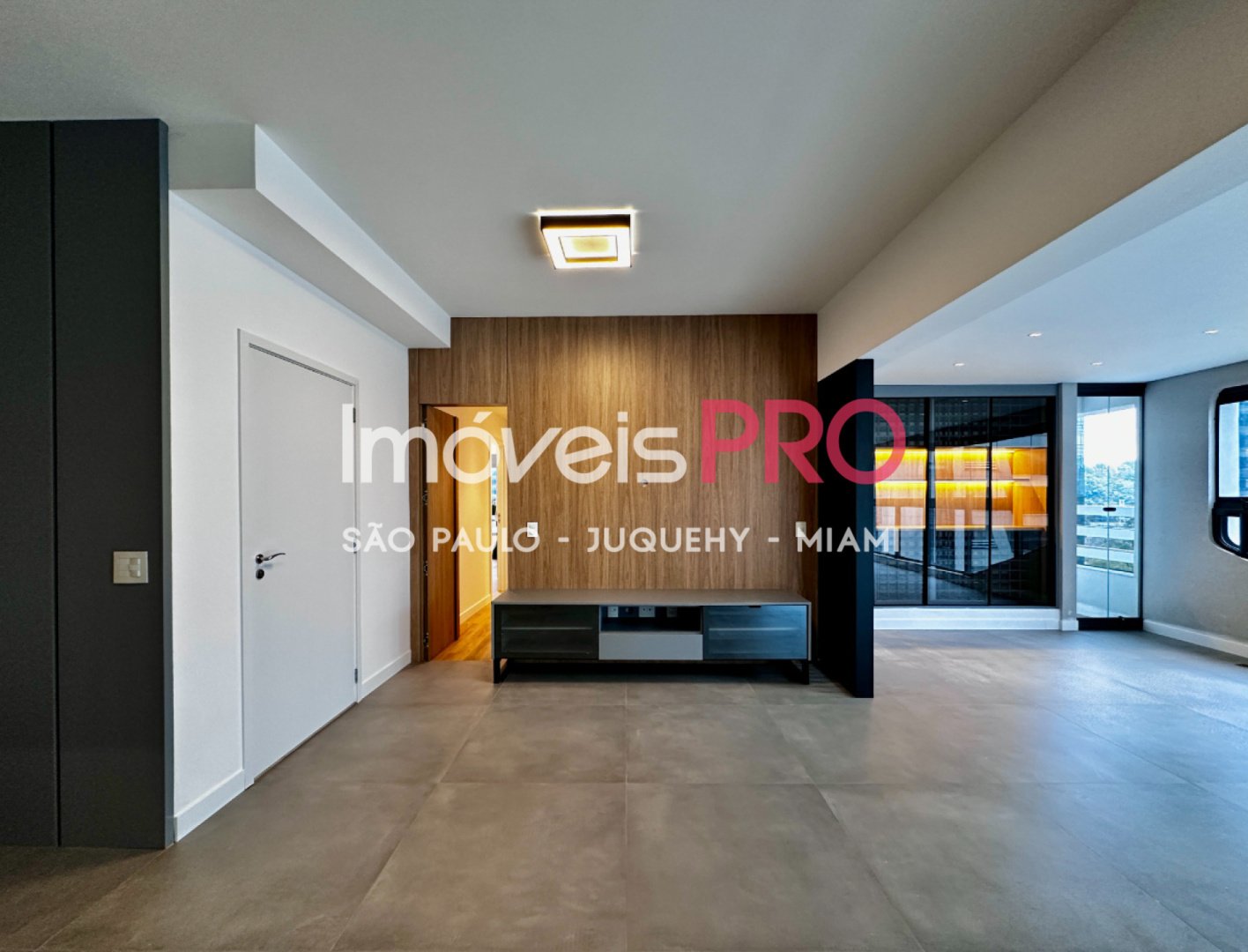 Foto :: IP38495